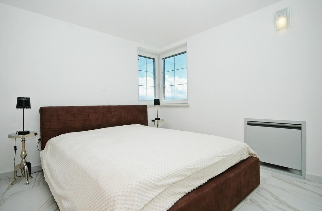 Apartments Victoria Privlaka بريفلاكا الغرفة الصورة