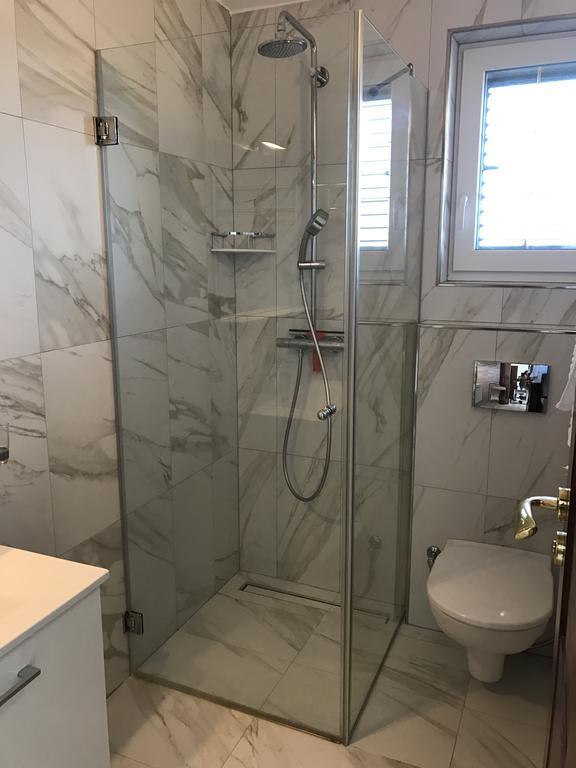 Apartments Victoria Privlaka بريفلاكا المظهر الخارجي الصورة